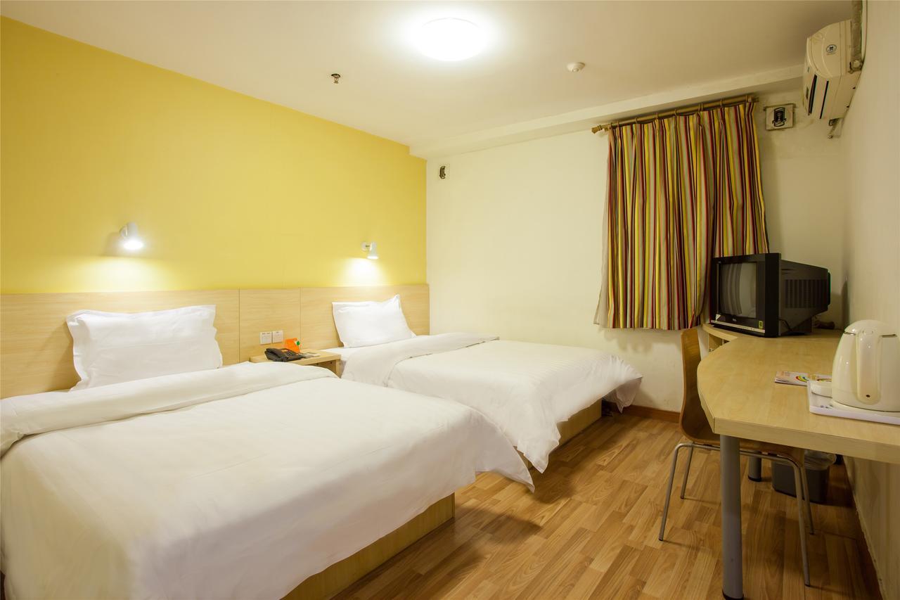 7Days Inn Qingdao Shandong Raod Zhenning Overpass Екстериор снимка
