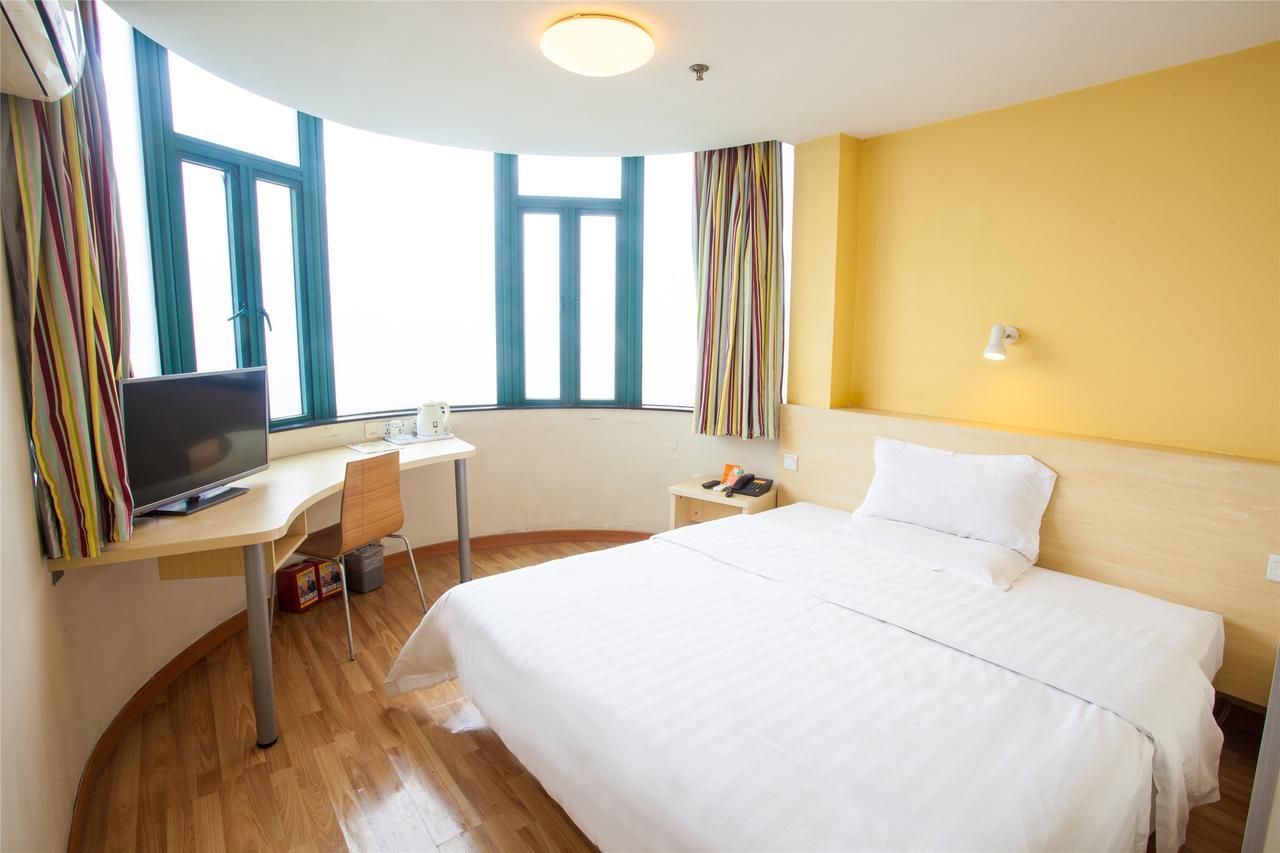 7Days Inn Qingdao Shandong Raod Zhenning Overpass Екстериор снимка