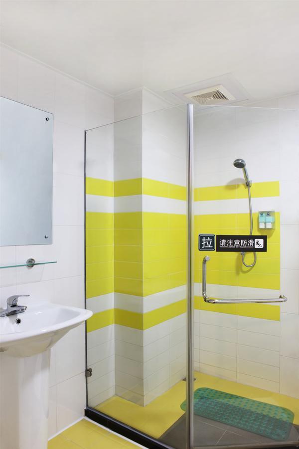 7Days Inn Qingdao Shandong Raod Zhenning Overpass Екстериор снимка