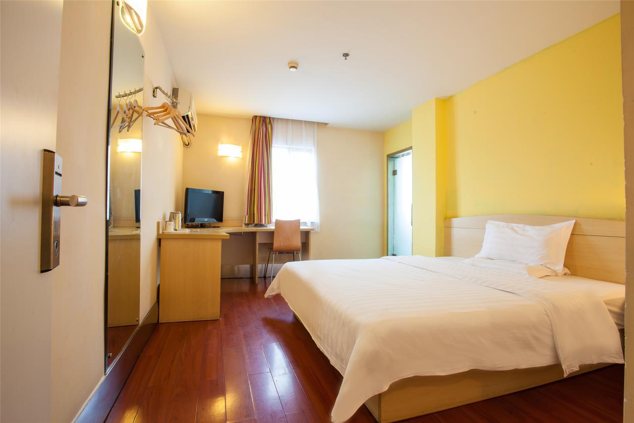 7Days Inn Qingdao Shandong Raod Zhenning Overpass Екстериор снимка
