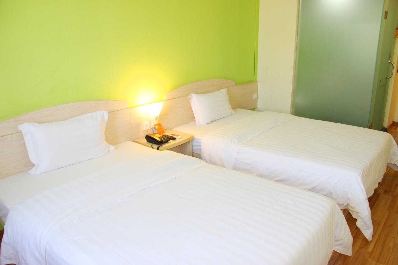 7Days Inn Qingdao Shandong Raod Zhenning Overpass Екстериор снимка