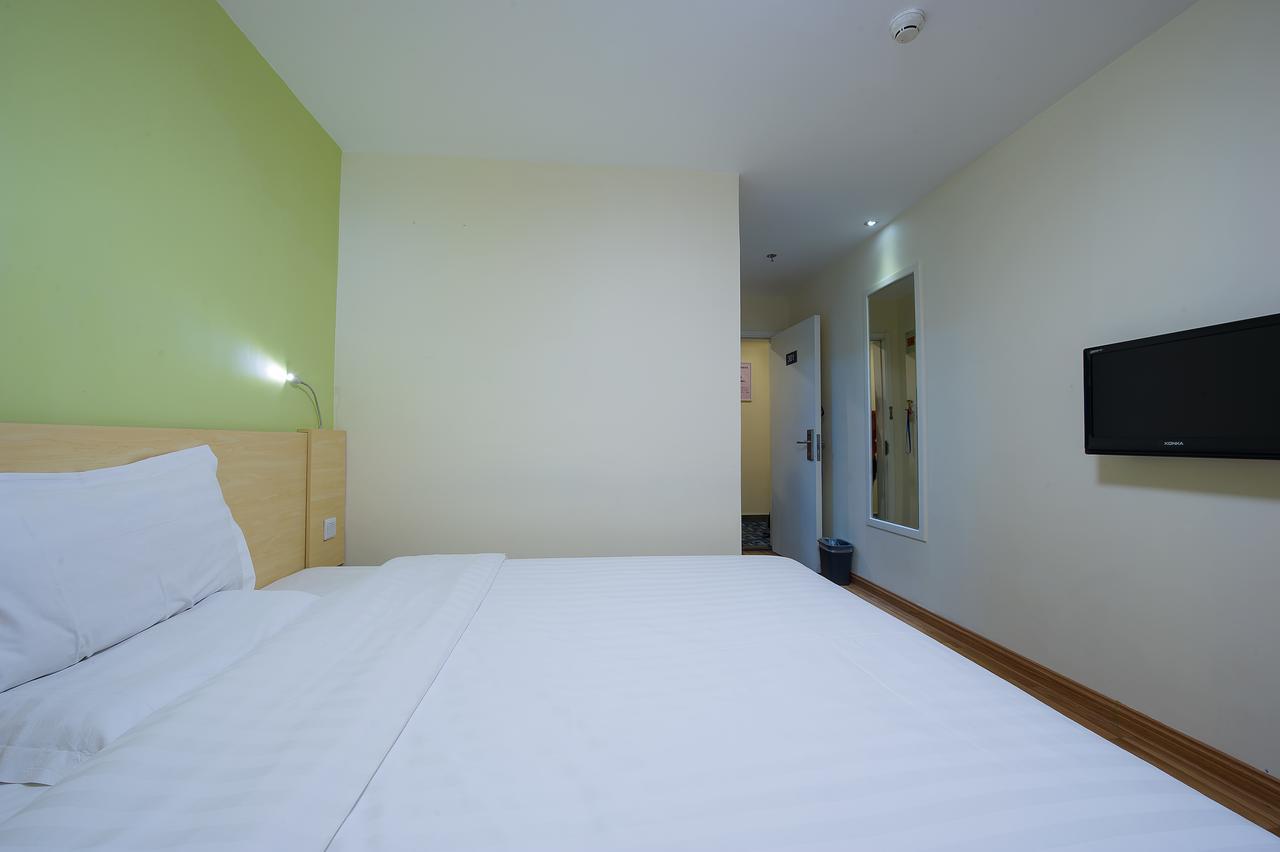 7Days Inn Qingdao Shandong Raod Zhenning Overpass Екстериор снимка