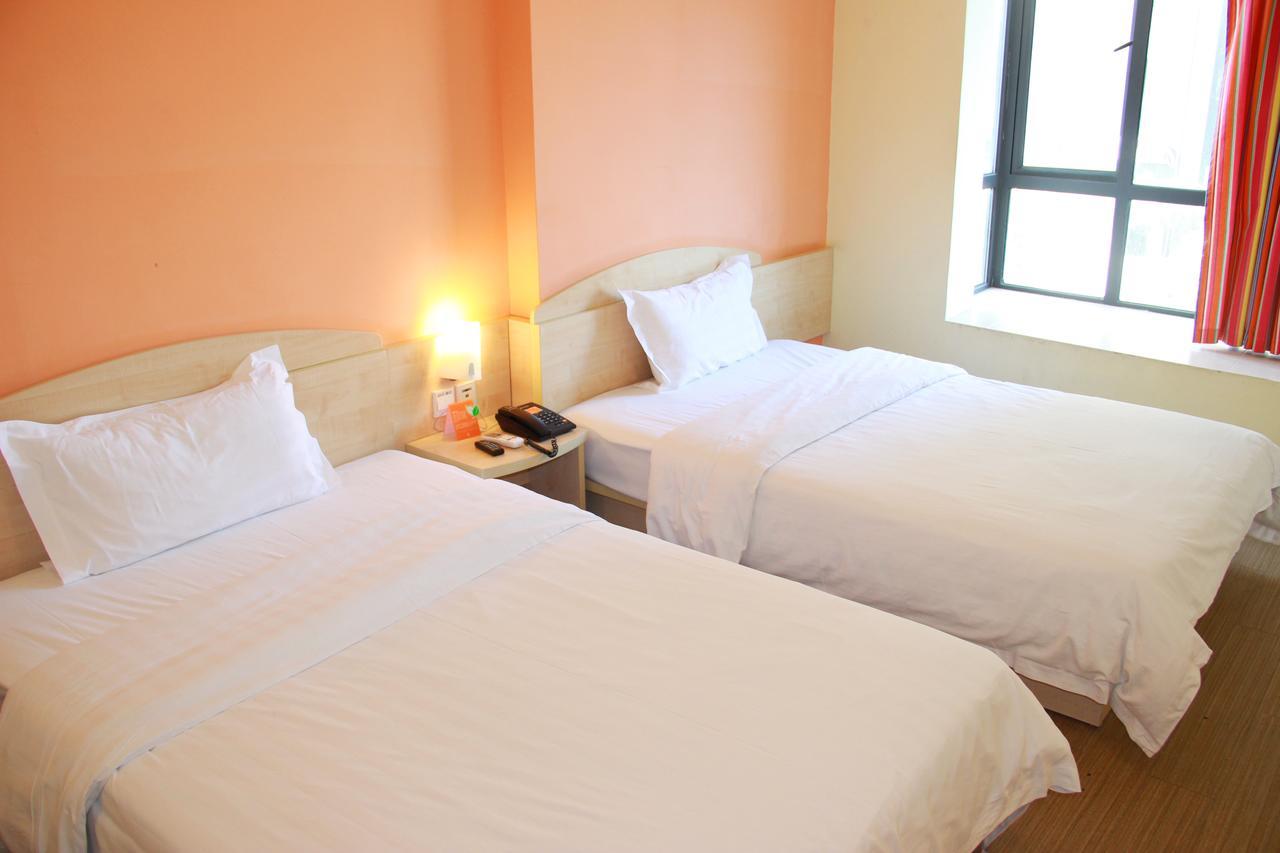 7Days Inn Qingdao Shandong Raod Zhenning Overpass Екстериор снимка